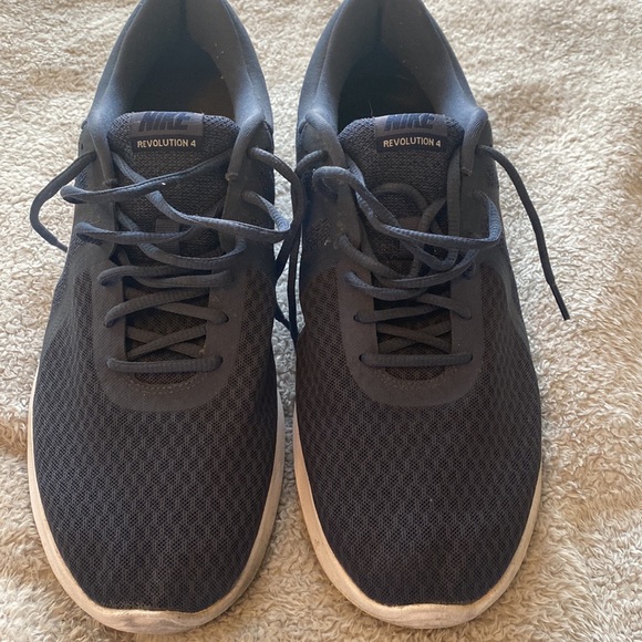 Nike Revolution 4 Athletic Shoes - Picture 2 of 6